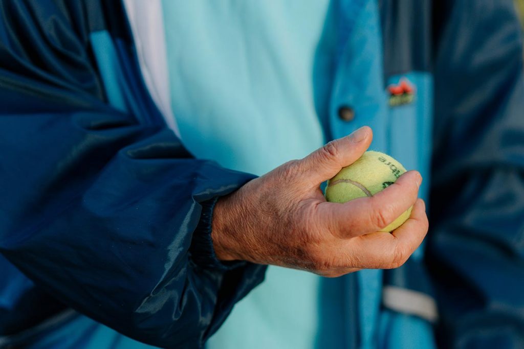 Comment utiliser des balles de tennis pour le massage des maux de dos