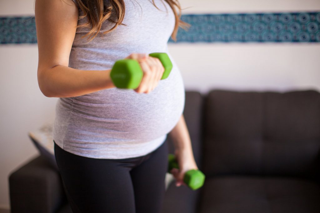 Exercices pour soulager la douleur à la hanche pendant la grossesse 